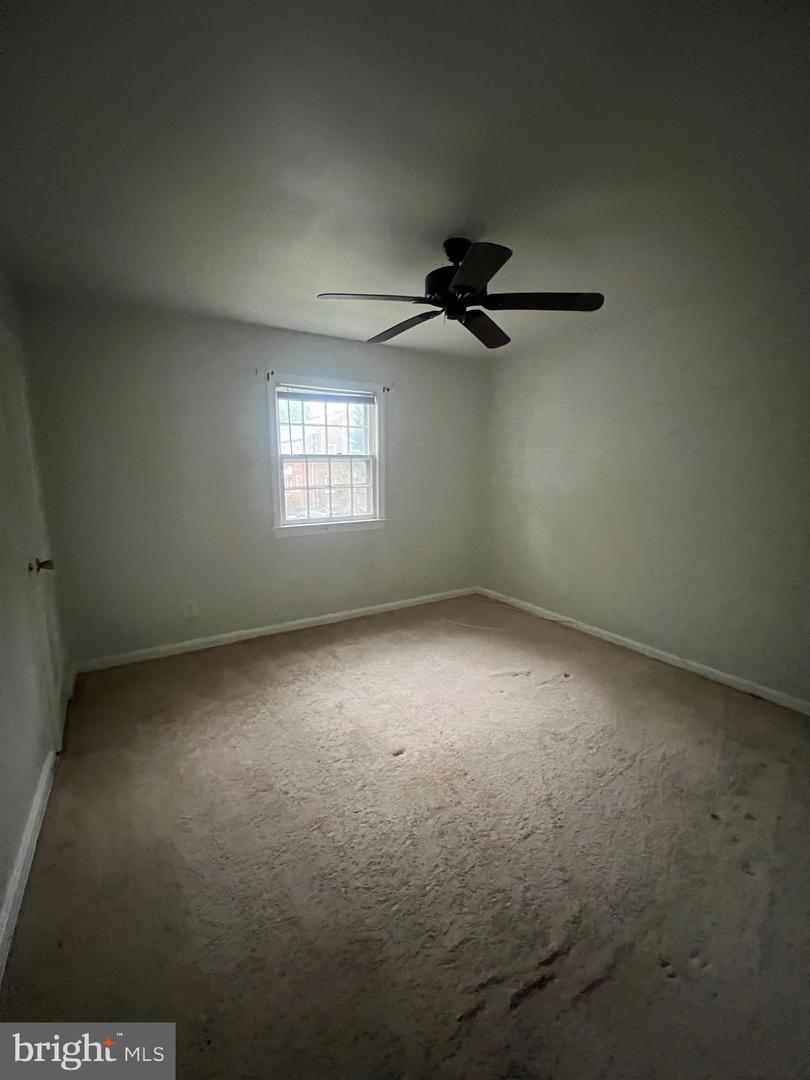 1760 E West Hwy #1760 Property Photo 8