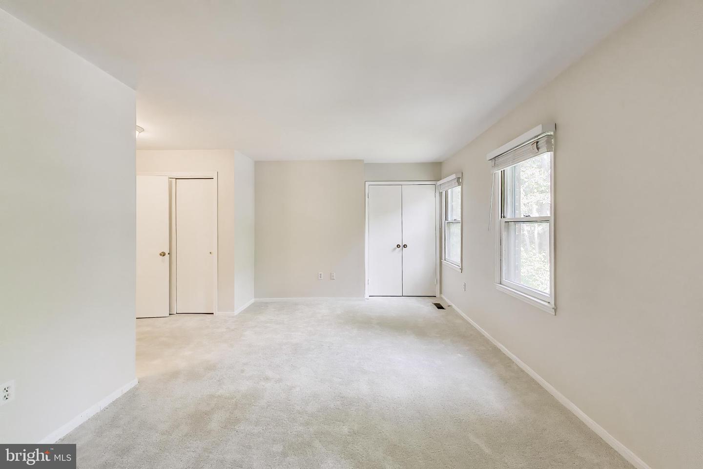 7709 Heatherton Ln Property Photo 21
