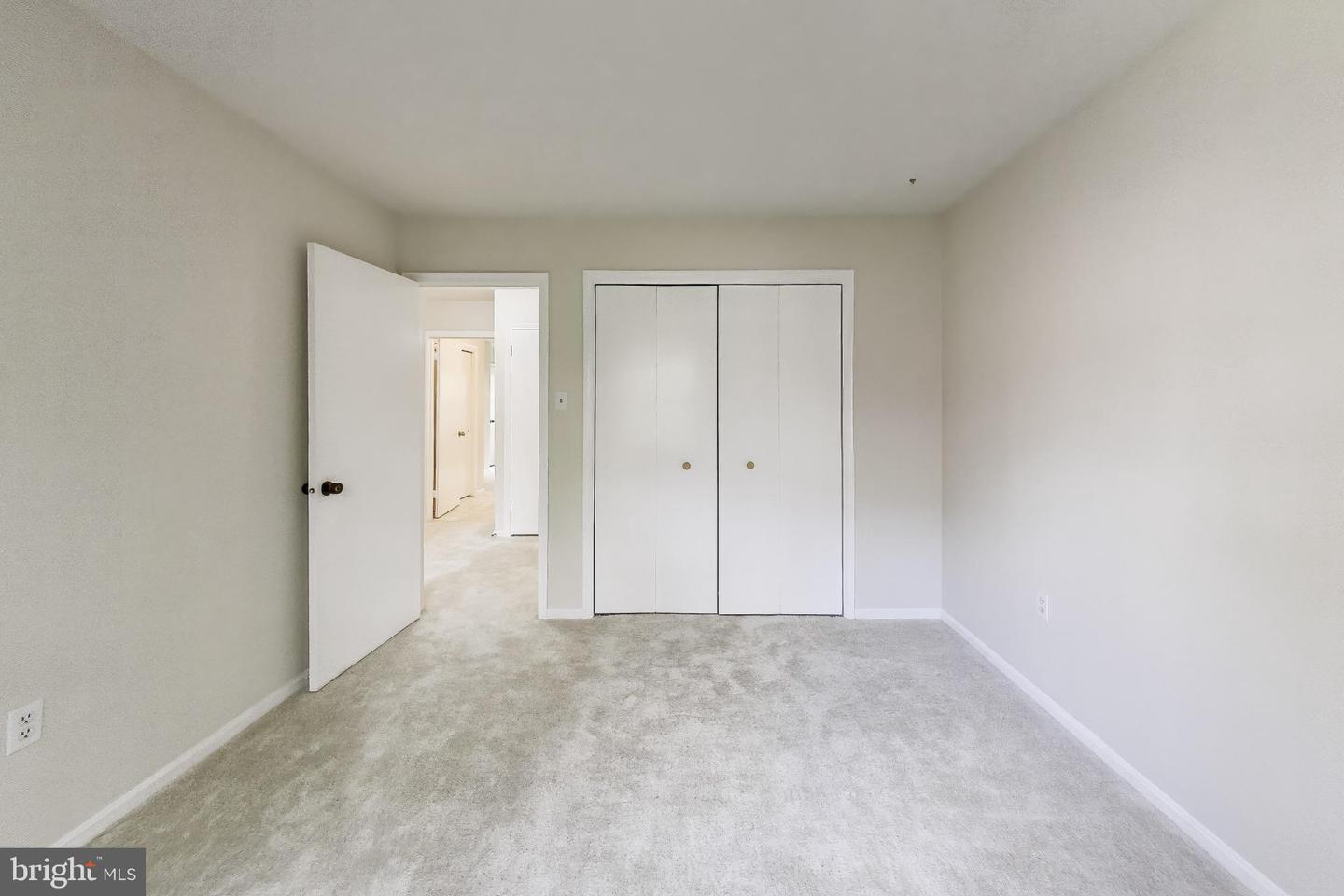 7709 Heatherton Ln Property Photo 26