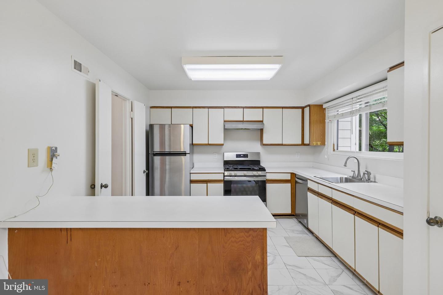 10739 Mist Haven Ter Property Photo 6