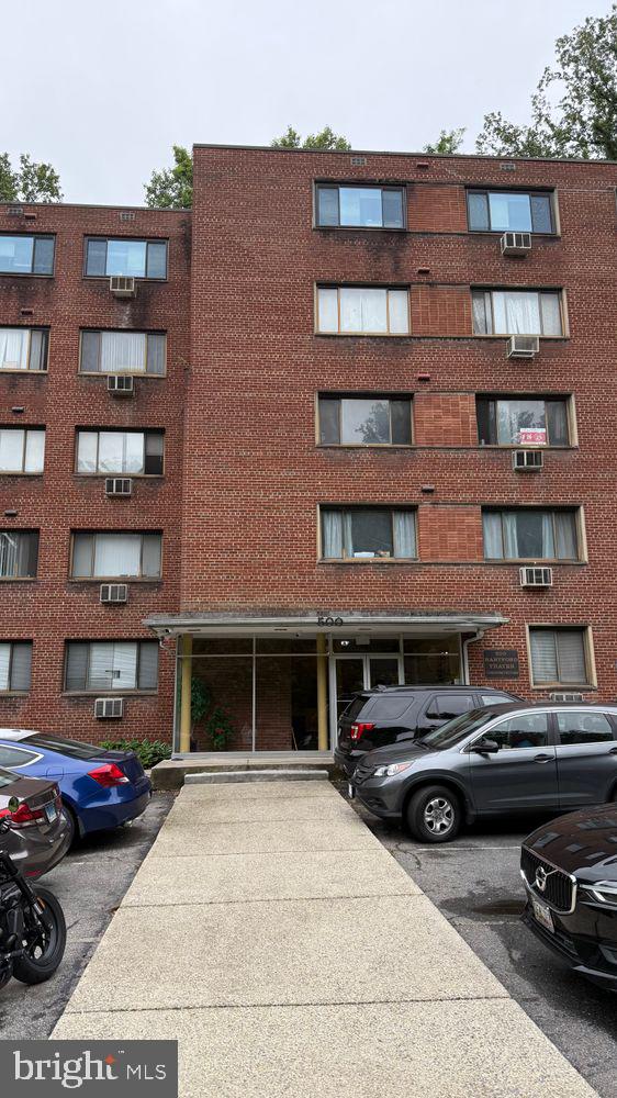 500 Thayer Ave #303 Property Photo 1