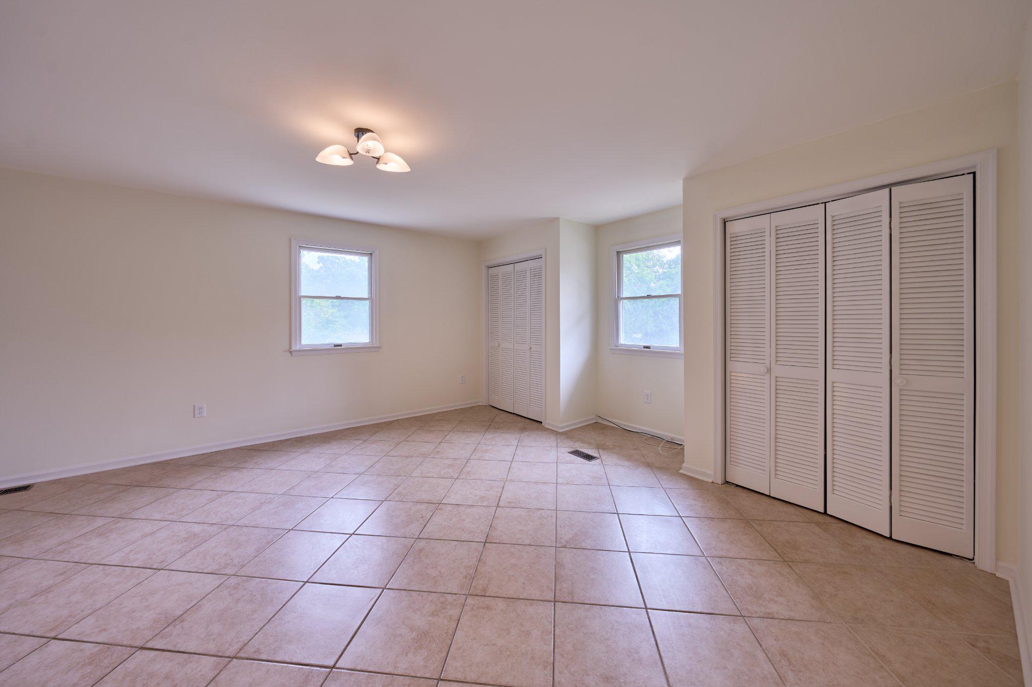 2924 Gracefield Rd Property Photo 19