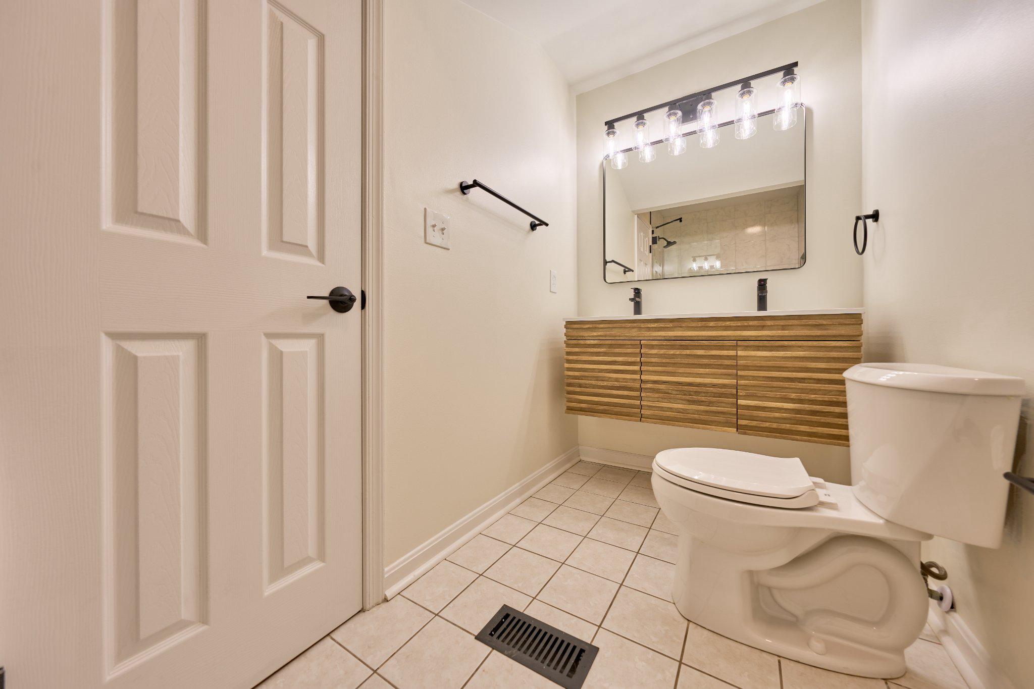 2924 Gracefield Rd Property Photo 26