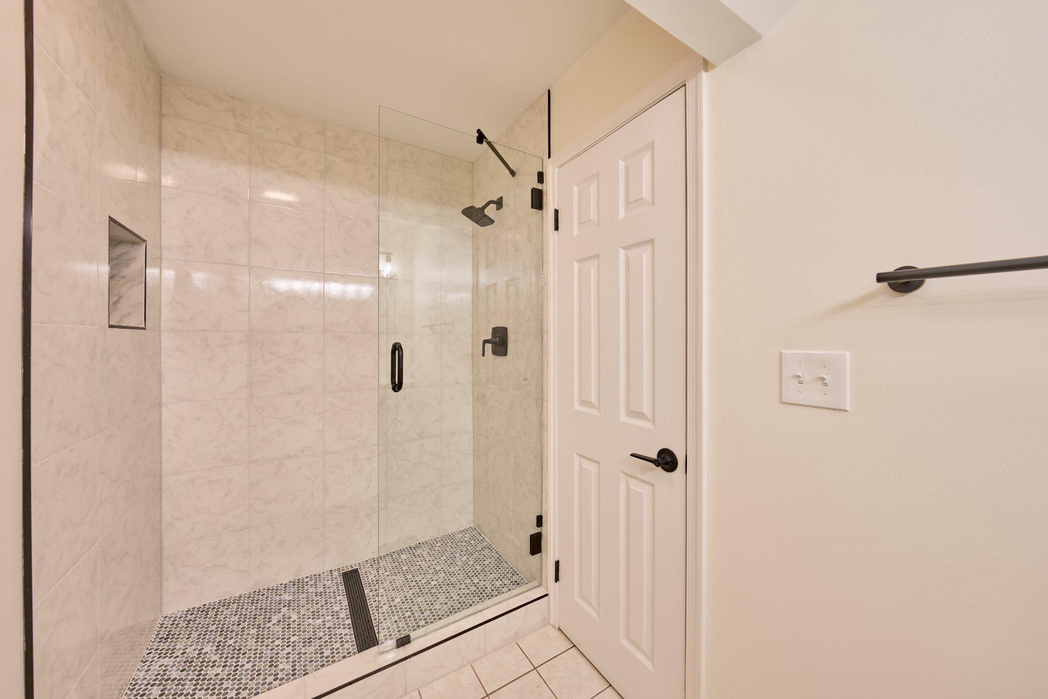 2924 Gracefield Rd Property Photo 28