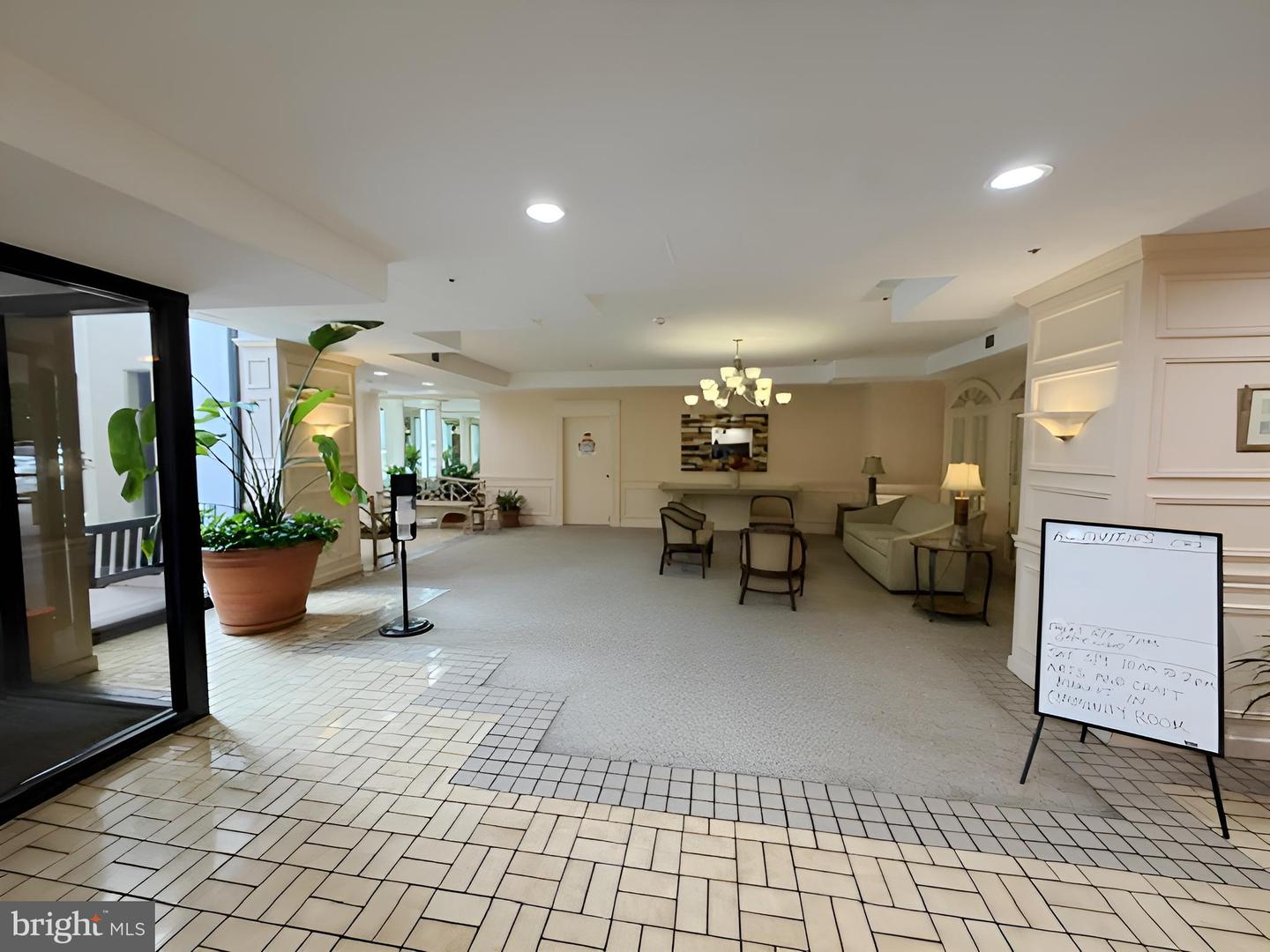 15115 Interlachen Dr #3-902 Property Photo 7