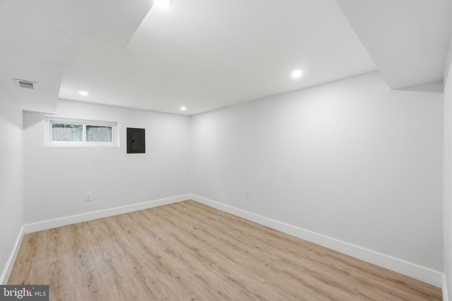 13710 Arctic Ave Property Photo 41