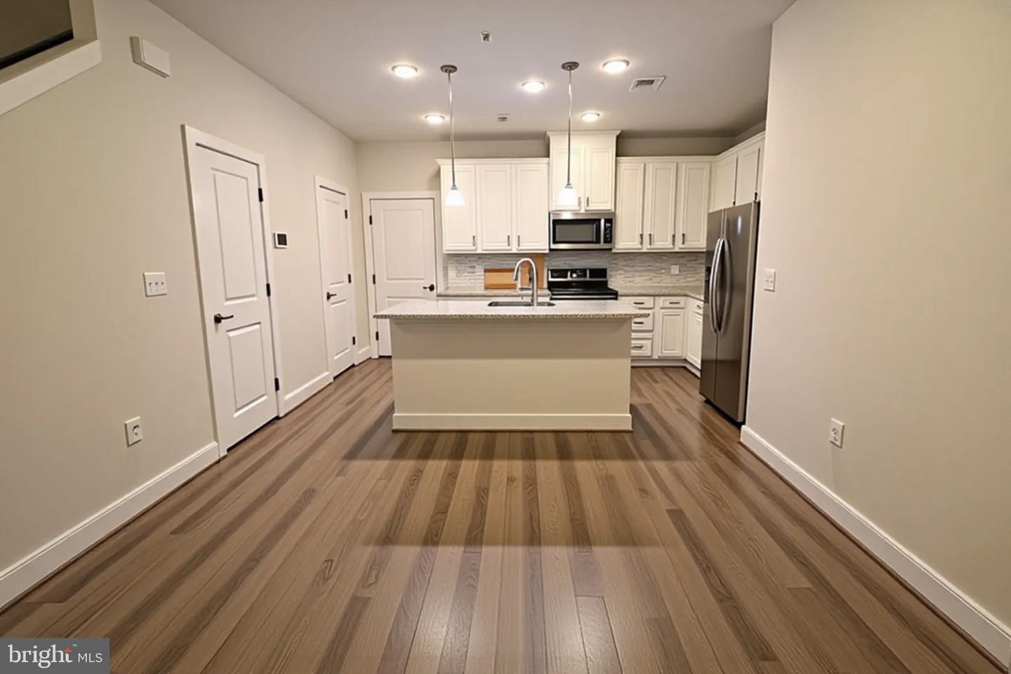 12854 Cloverleaf Center Dr #165 E Property Photo 12