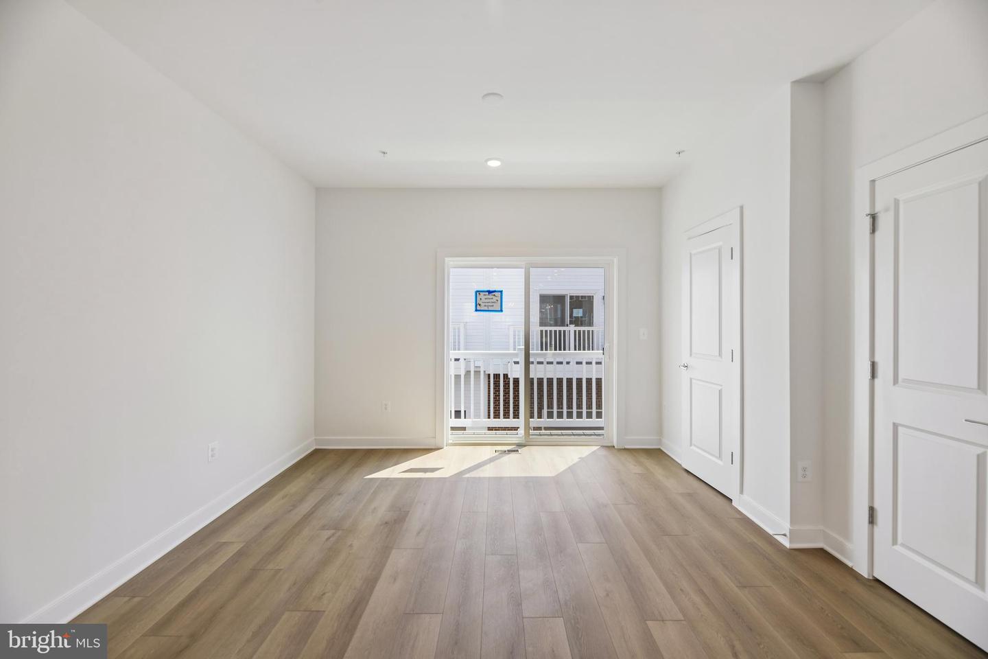 2042 Henson Norris St Property Photo 8