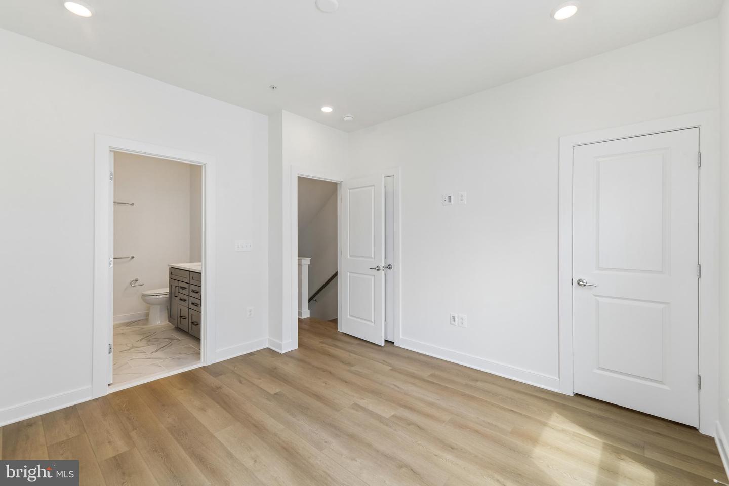 2042 Henson Norris St Property Photo 22