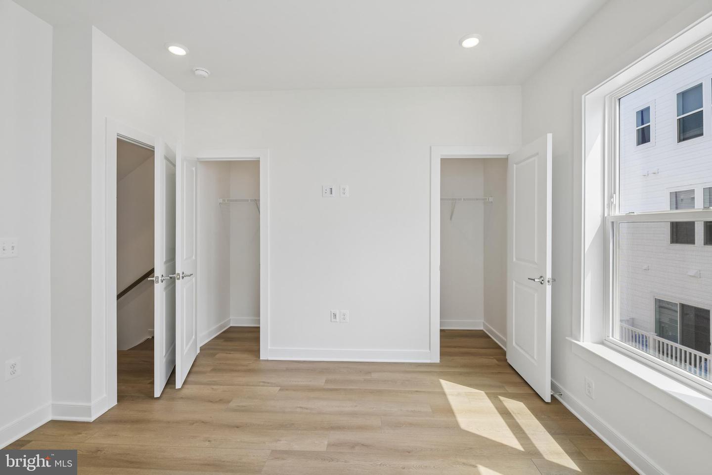 2042 Henson Norris St Property Photo 23
