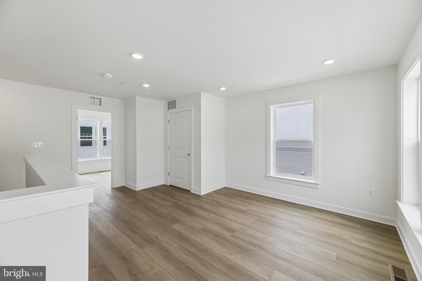2042 Henson Norris St Property Photo 38