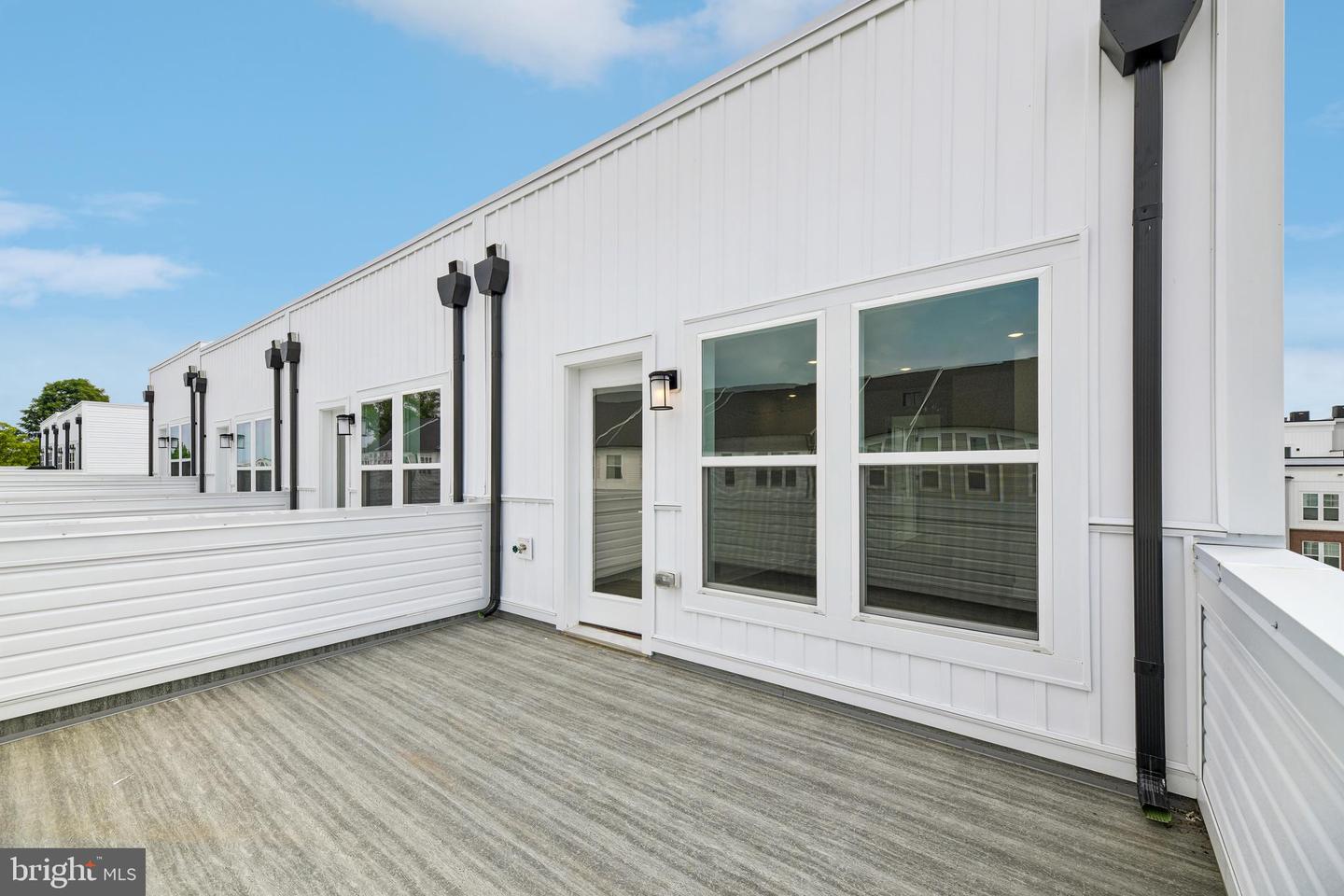 2042 Henson Norris St Property Photo 45