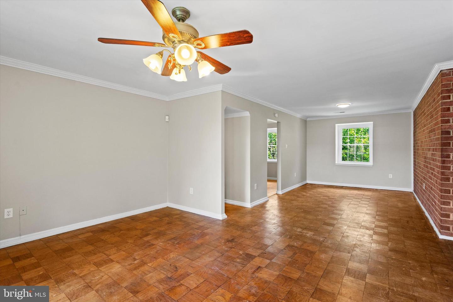 768 Quince Orchard Blvd #768-202 Property Photo 3