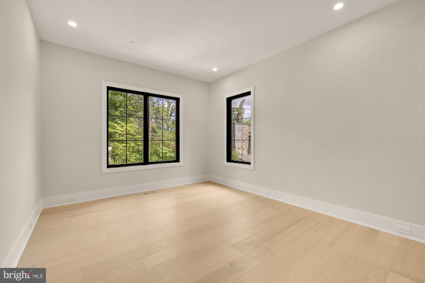 8314 Thoreau Dr Property Photo 39