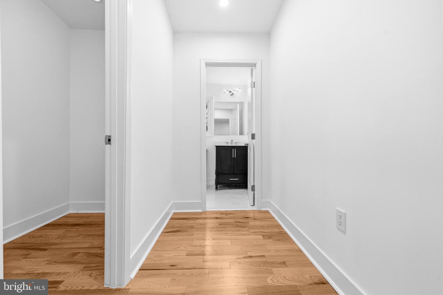 9828 Watts Branch Dr Property Photo 18