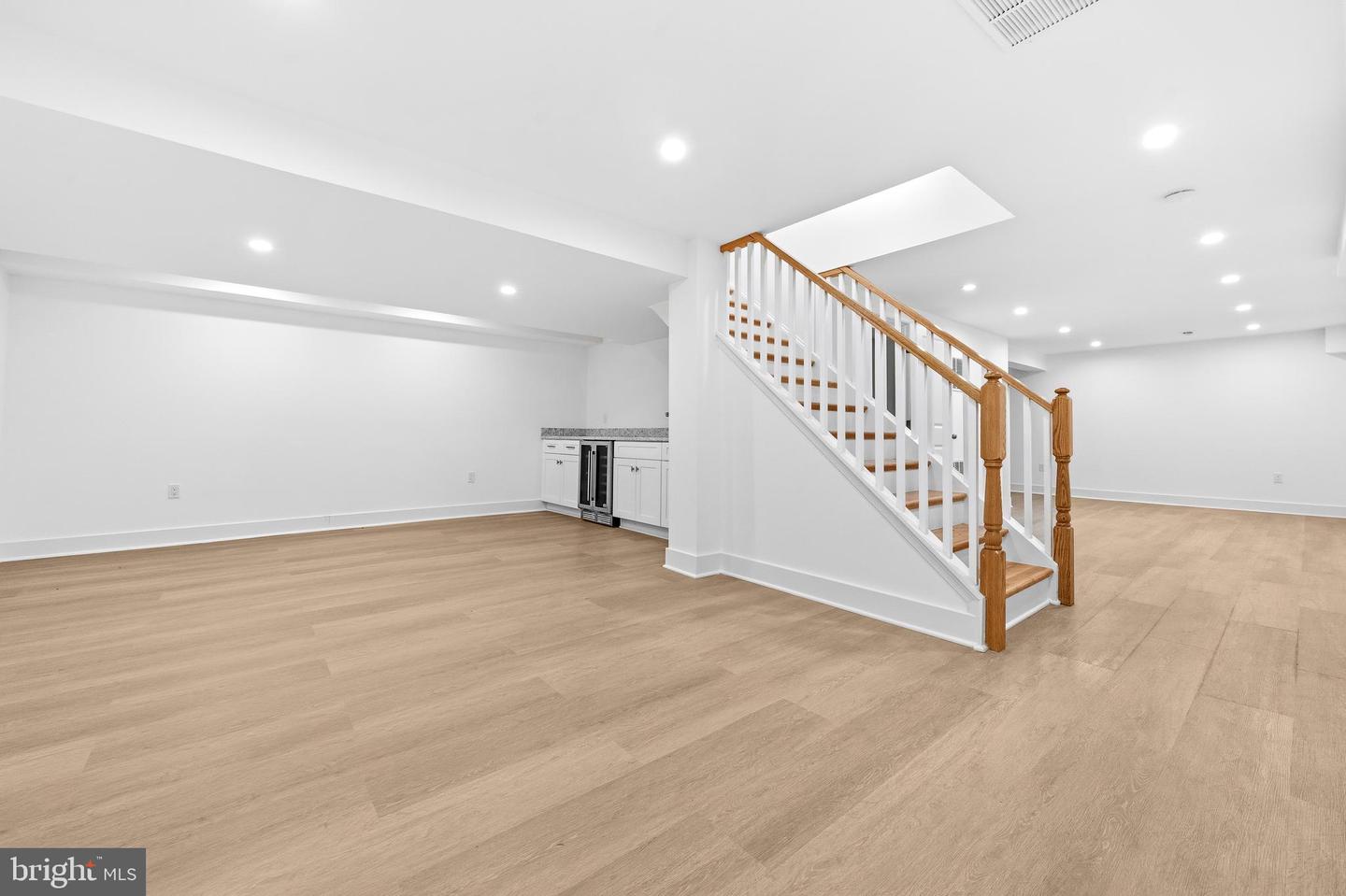 9828 Watts Branch Dr Property Photo 33