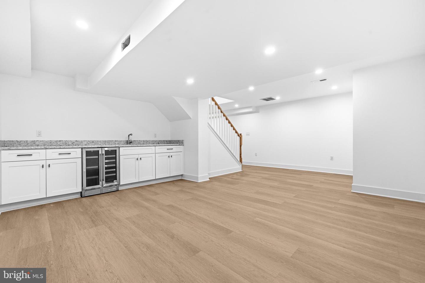 9828 Watts Branch Dr Property Photo 34