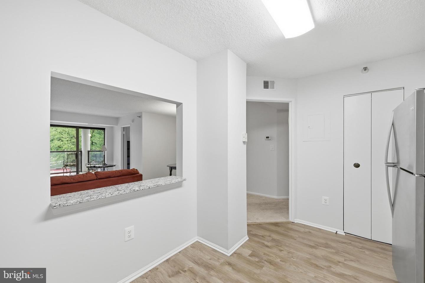15101 Interlachen Dr #1-224 Property Photo 6