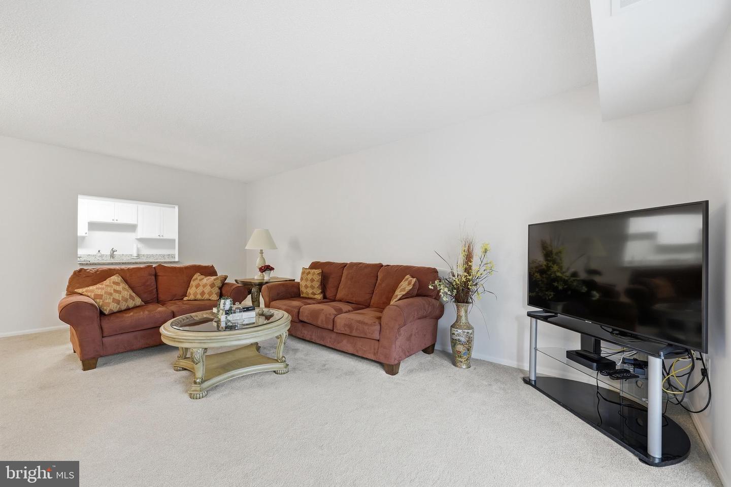 15101 Interlachen Dr #1-224 Property Photo 7