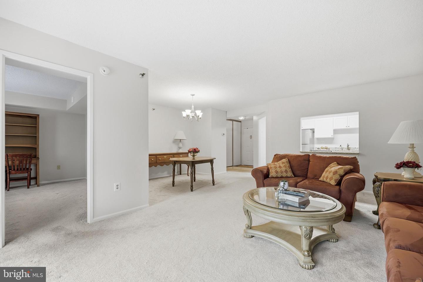 15101 Interlachen Dr #1-224 Property Photo 11