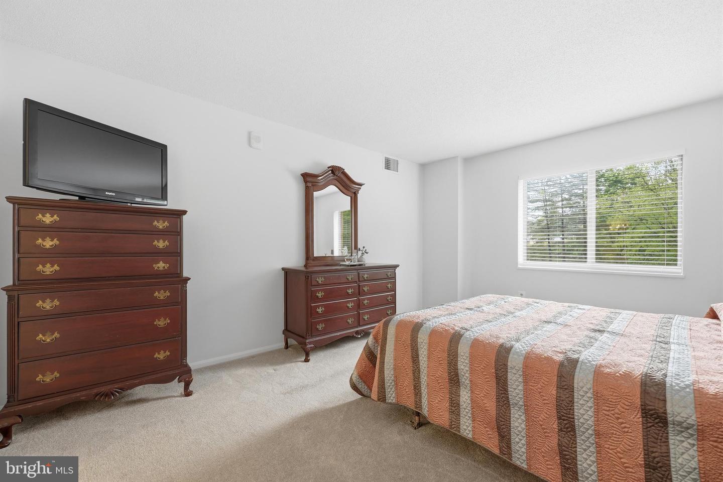 15101 Interlachen Dr #1-224 Property Photo 17