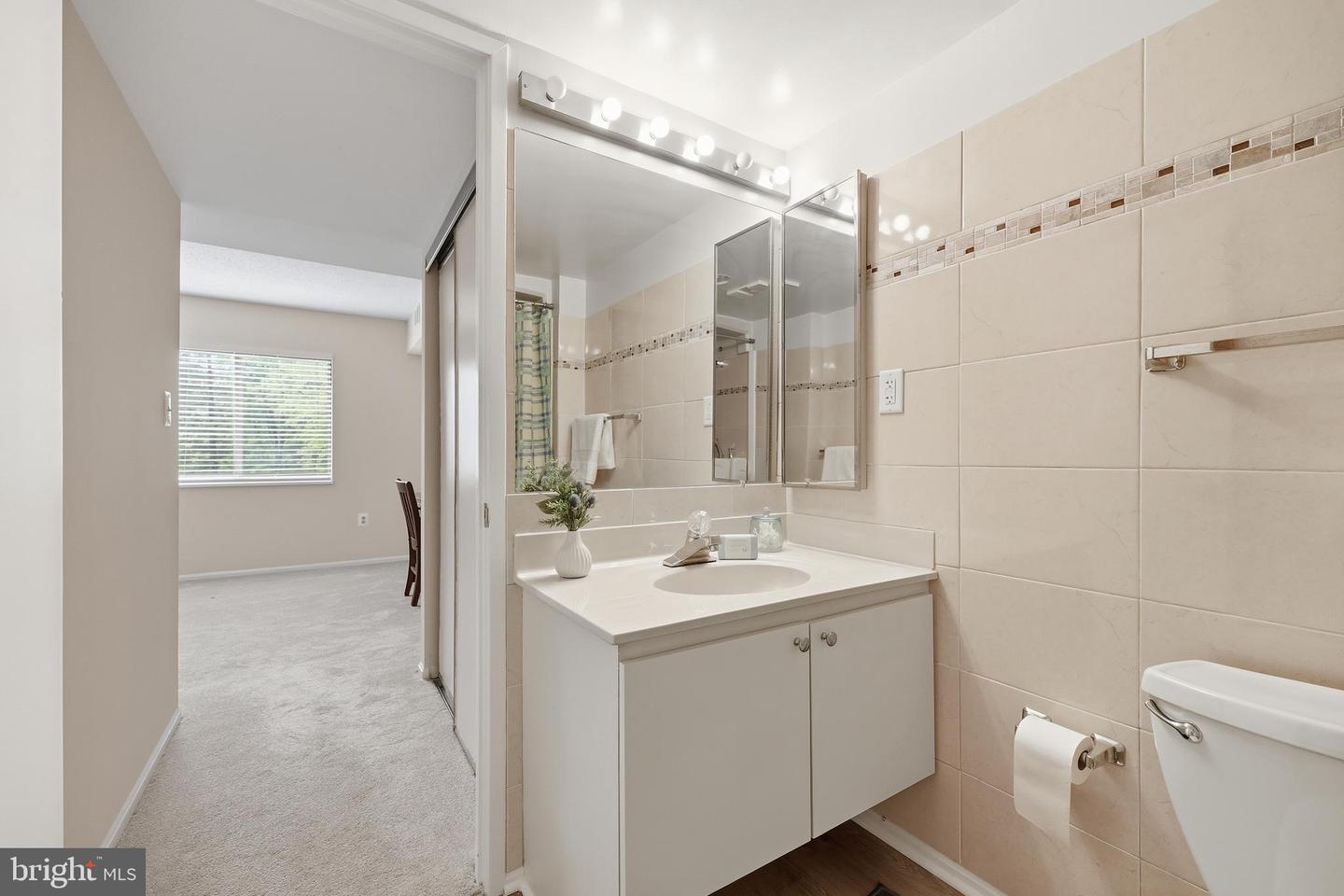 15101 Interlachen Dr #1-224 Property Photo 25