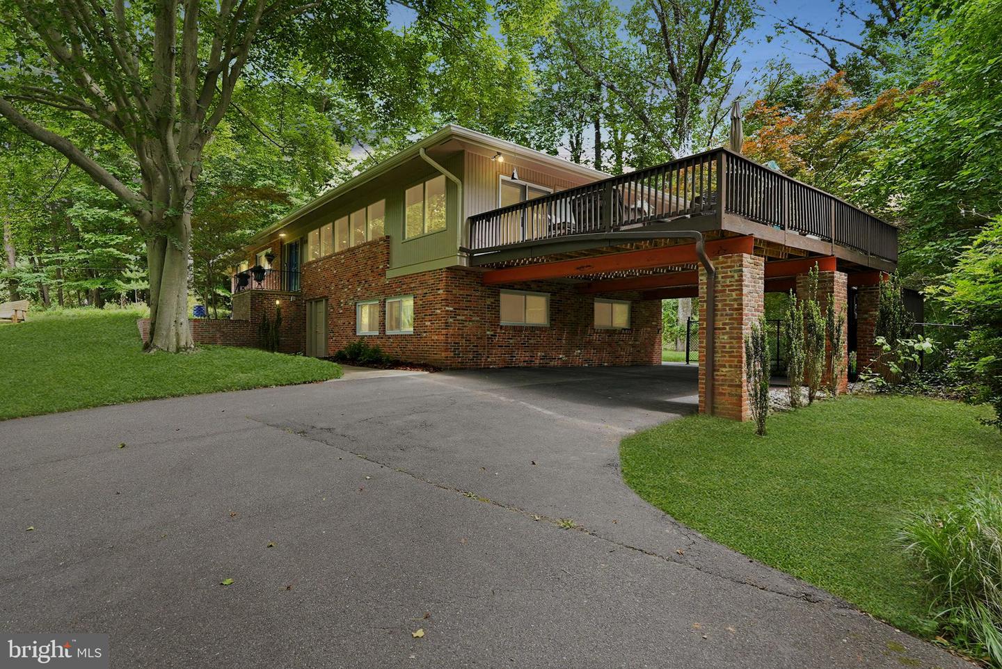 9228 Farnsworth Dr Property Photo 36