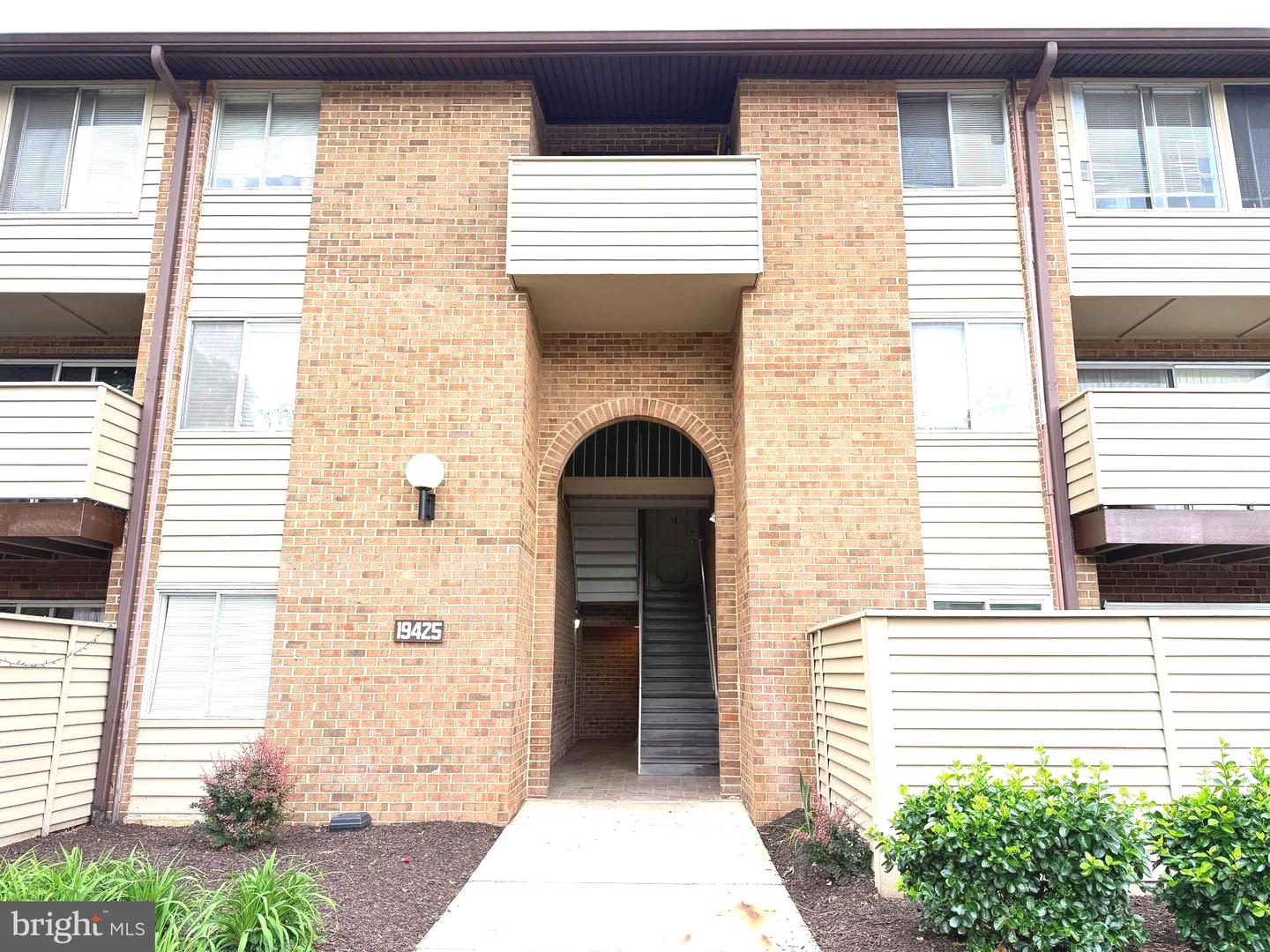 19425 Brassie Pl #303 Property Photo 2