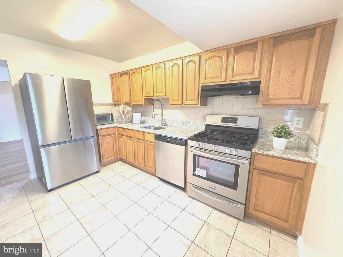 19425 Brassie Pl #303 Property Photo 14