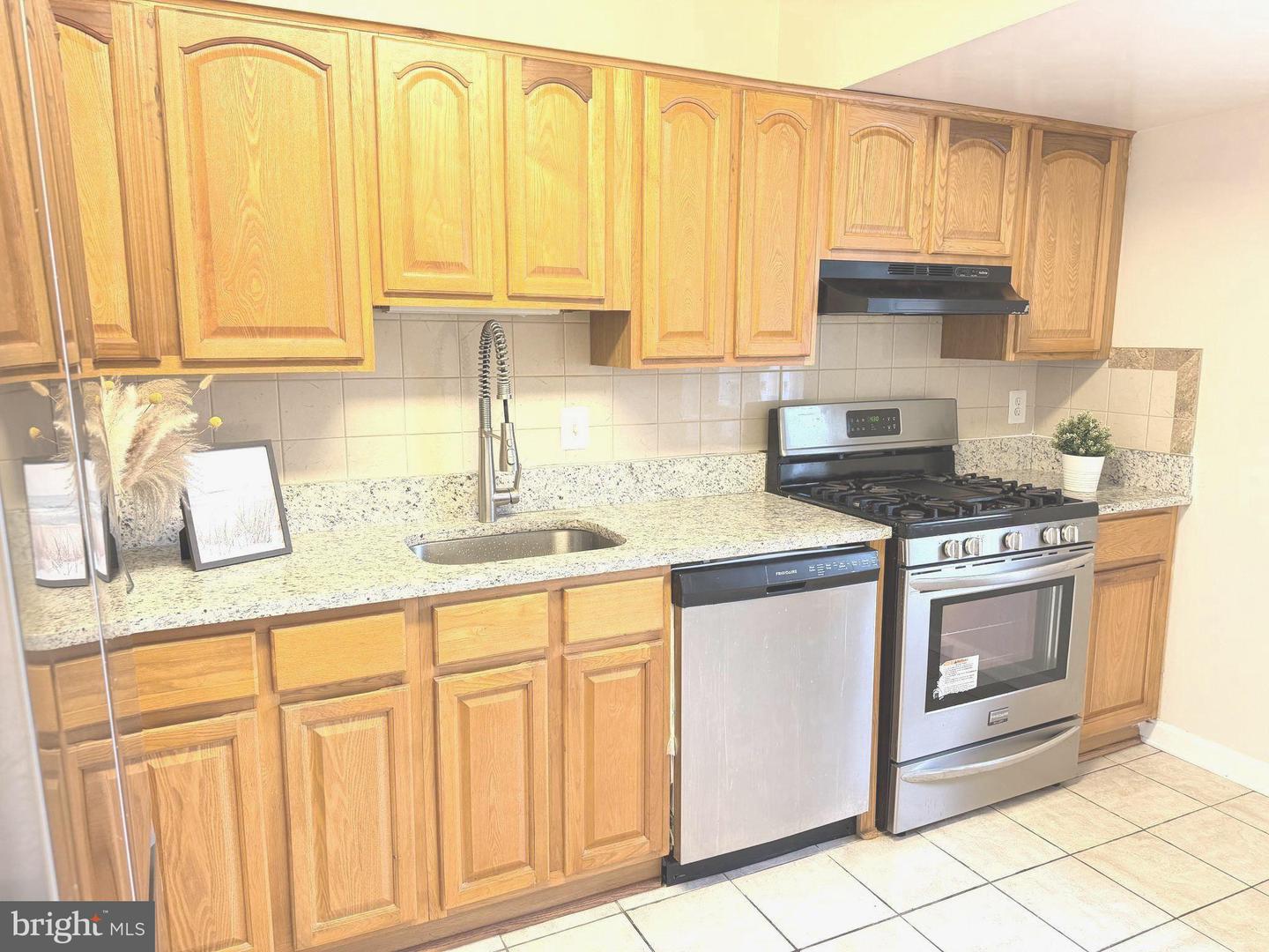 19425 Brassie Pl #303 Property Photo 16
