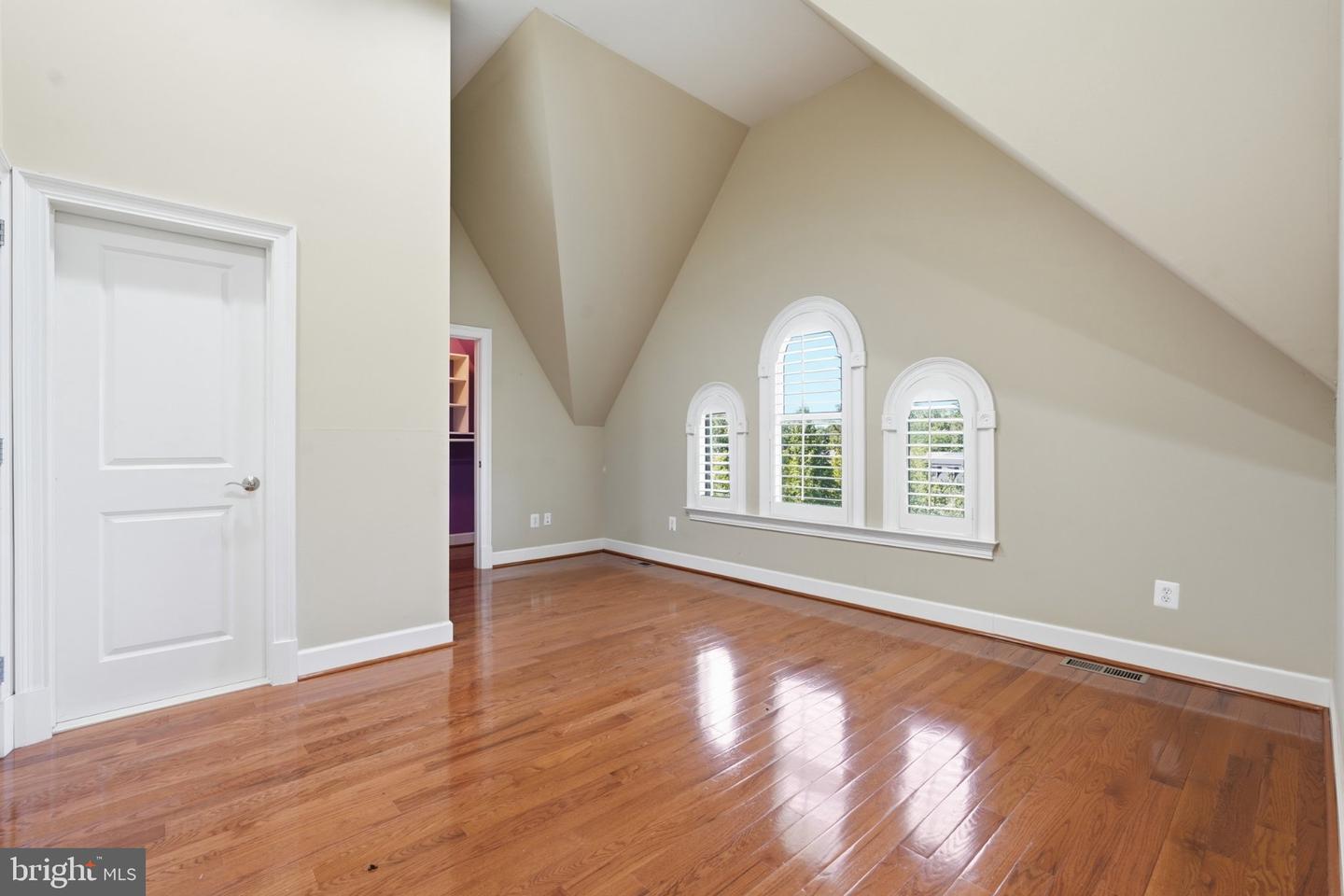 12525 Linda View Ln Property Photo 16
