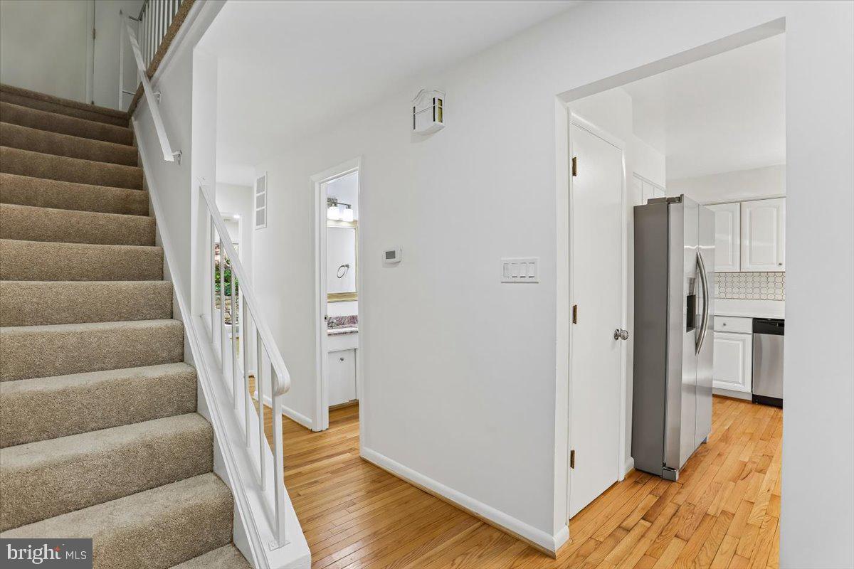 12234 Greenleaf Ave Property Photo 18