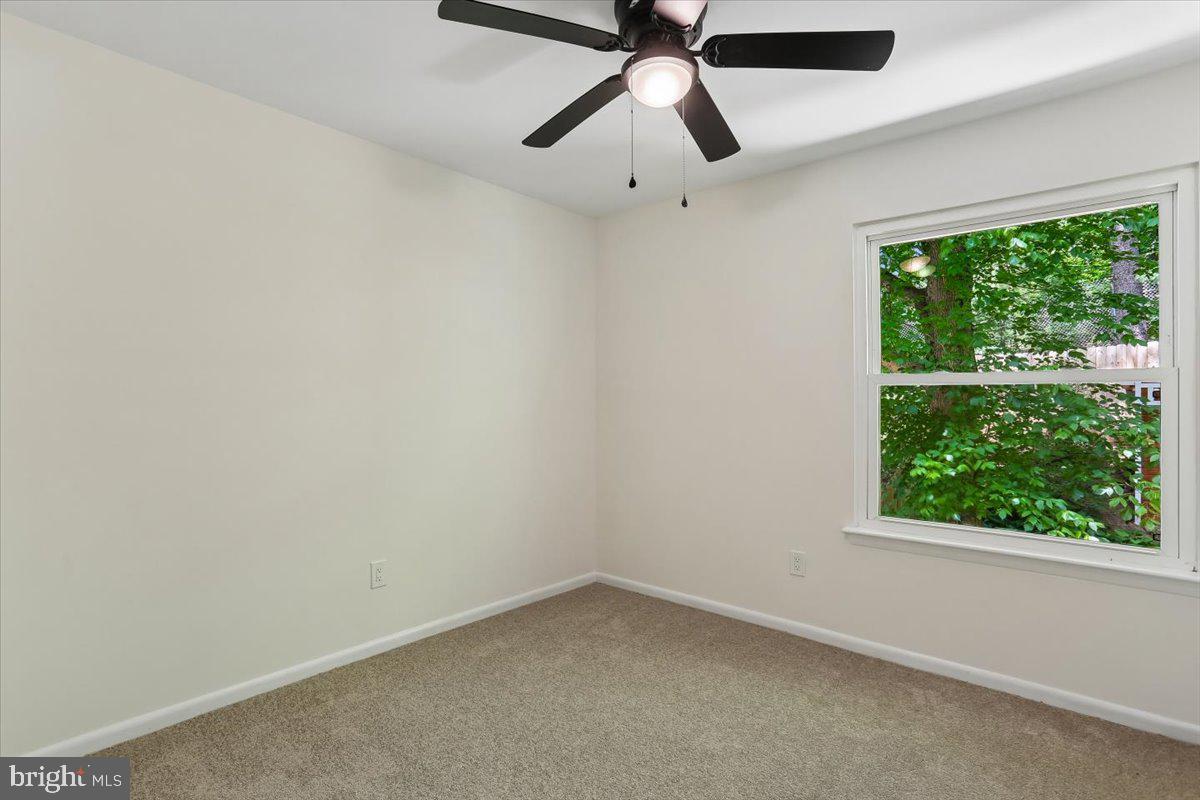 12234 Greenleaf Ave Property Photo 33