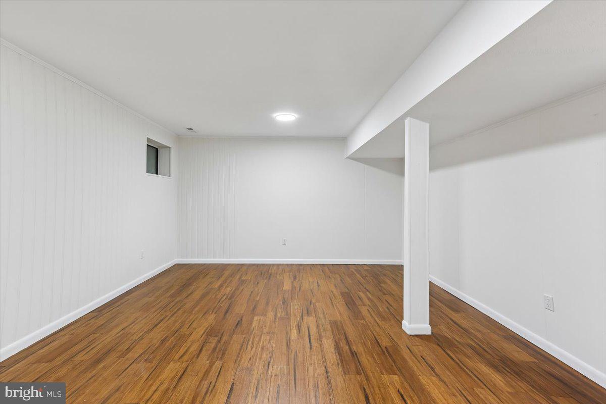 12234 Greenleaf Ave Property Photo 40