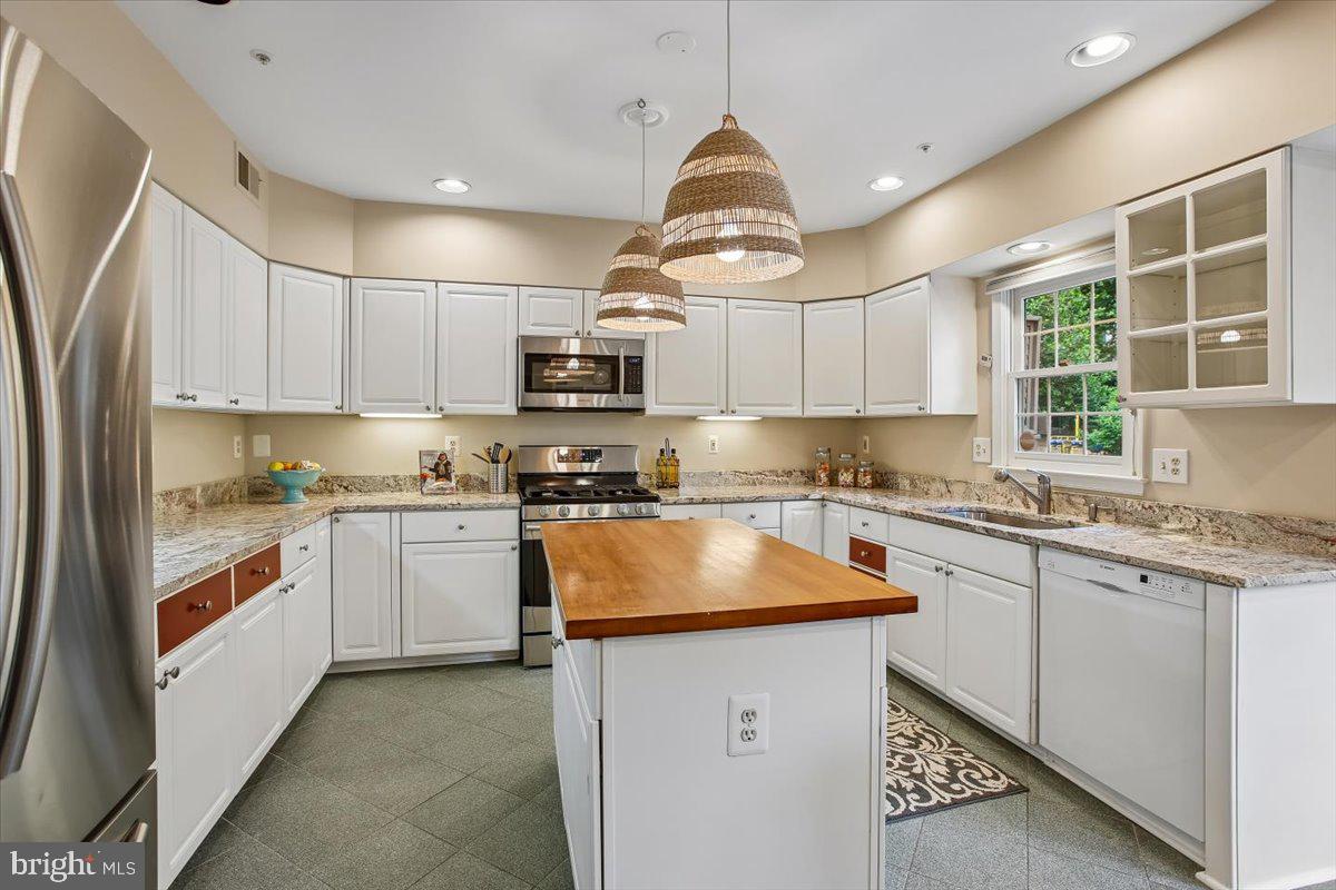 5603 Whitney Mill Way Property Photo 10