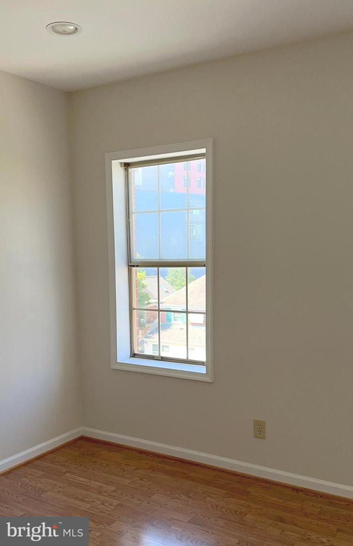 8607 2nd Ave #501-a & 502-a Property Photo 7