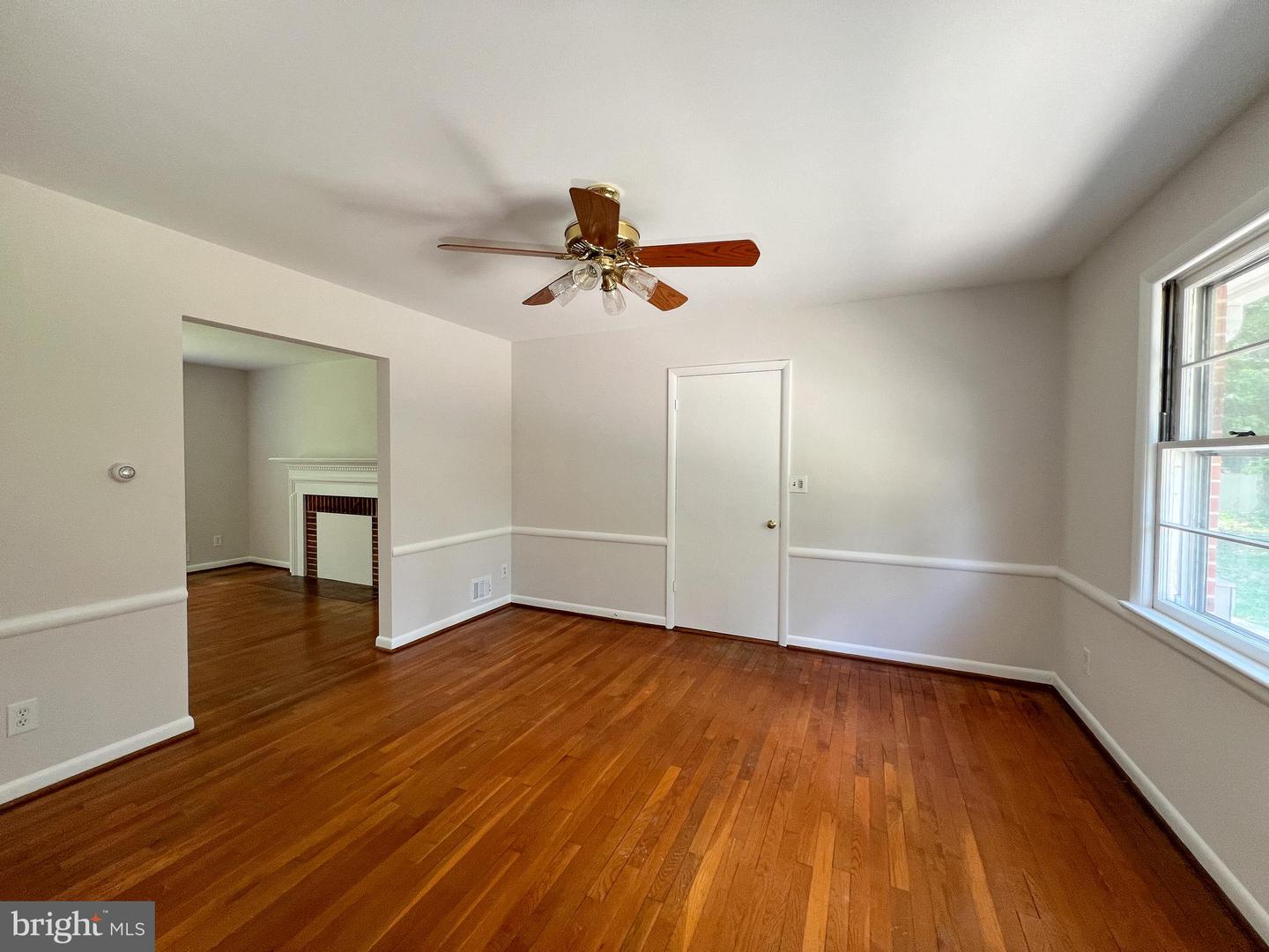 10001 Woodhill Rd Property Photo 14