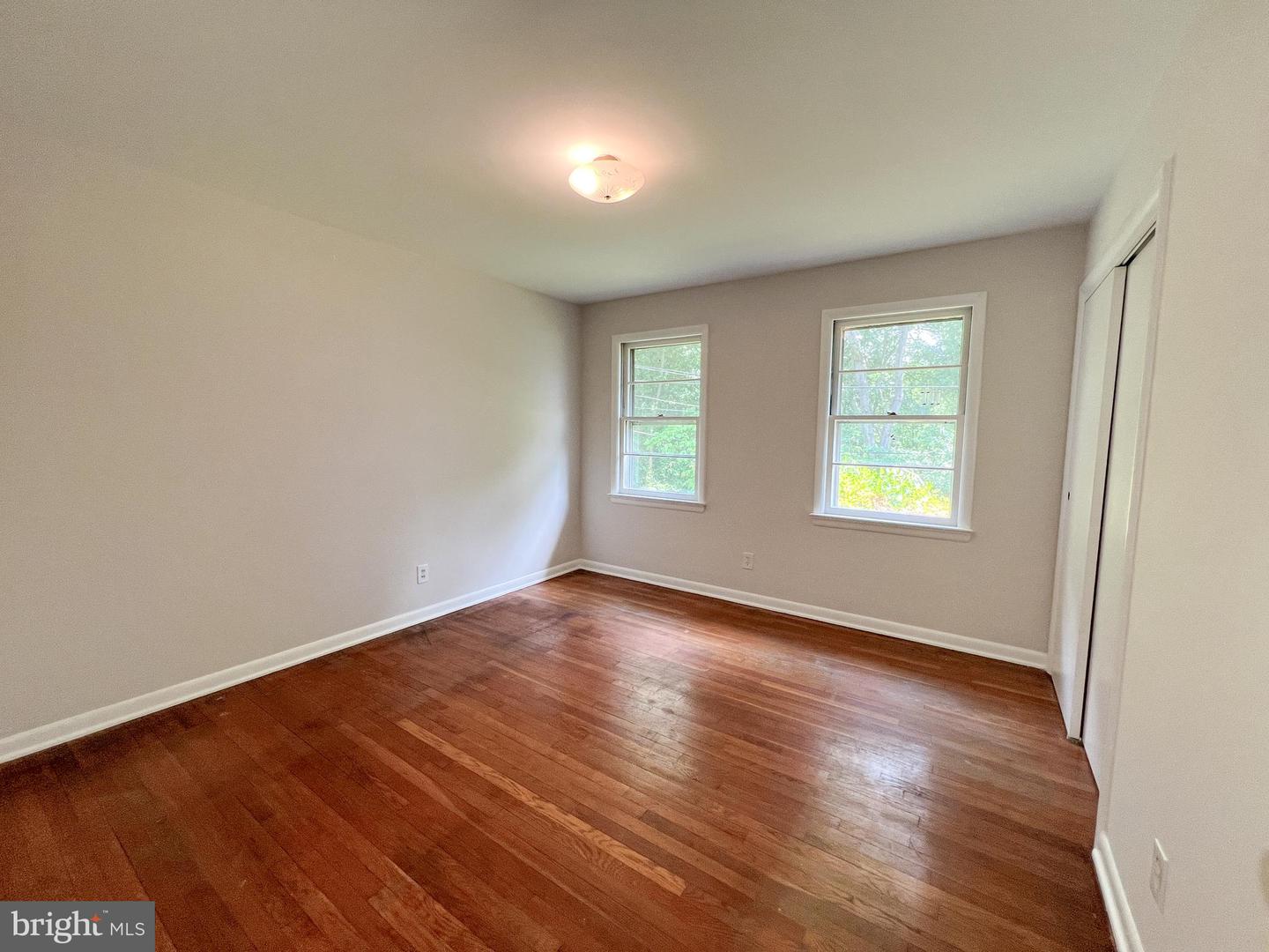 10001 Woodhill Rd Property Photo 18
