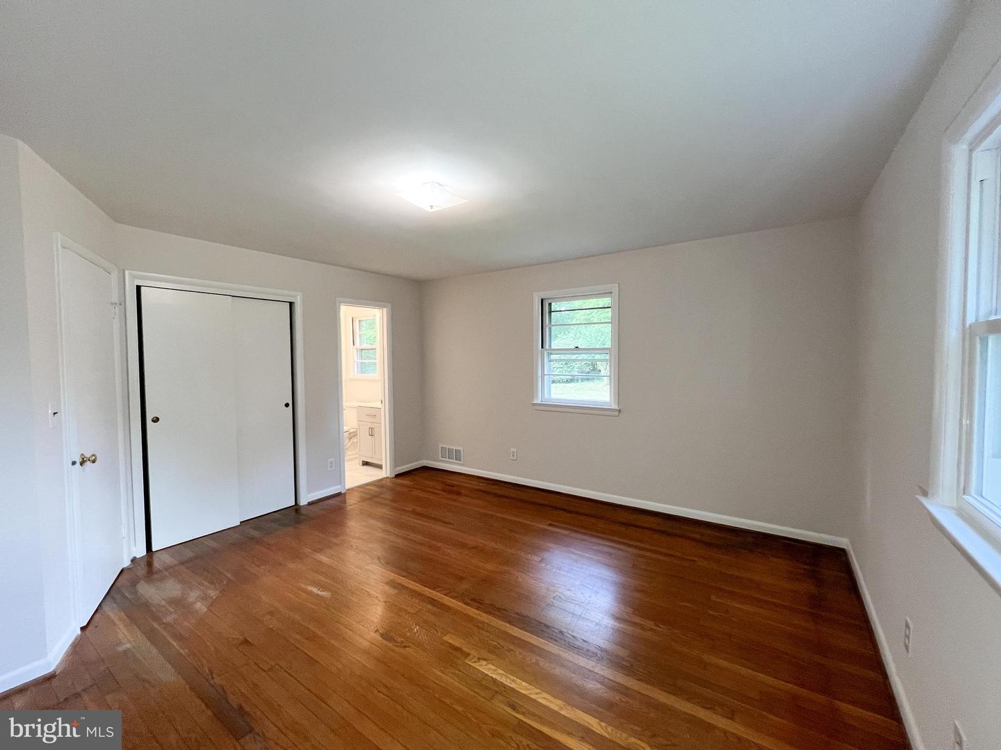 10001 Woodhill Rd Property Photo 22