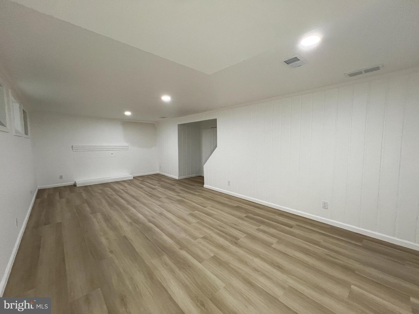 10001 Woodhill Rd Property Photo 25