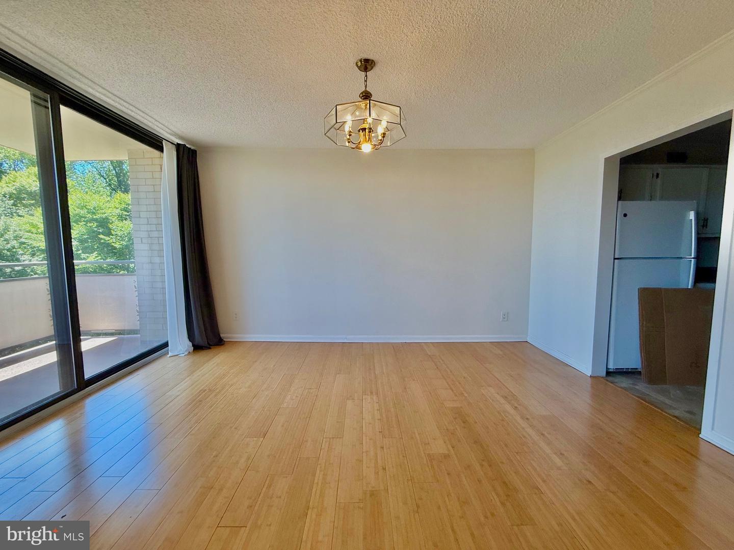 5225 Pooks Hill Rd #708s Property Photo 2