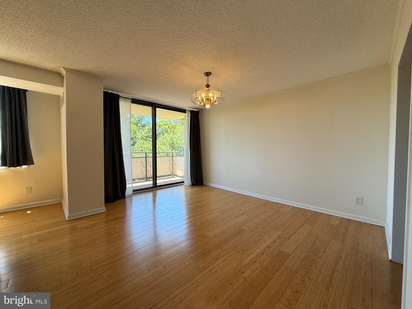 5225 Pooks Hill Rd #708s Property Photo 7