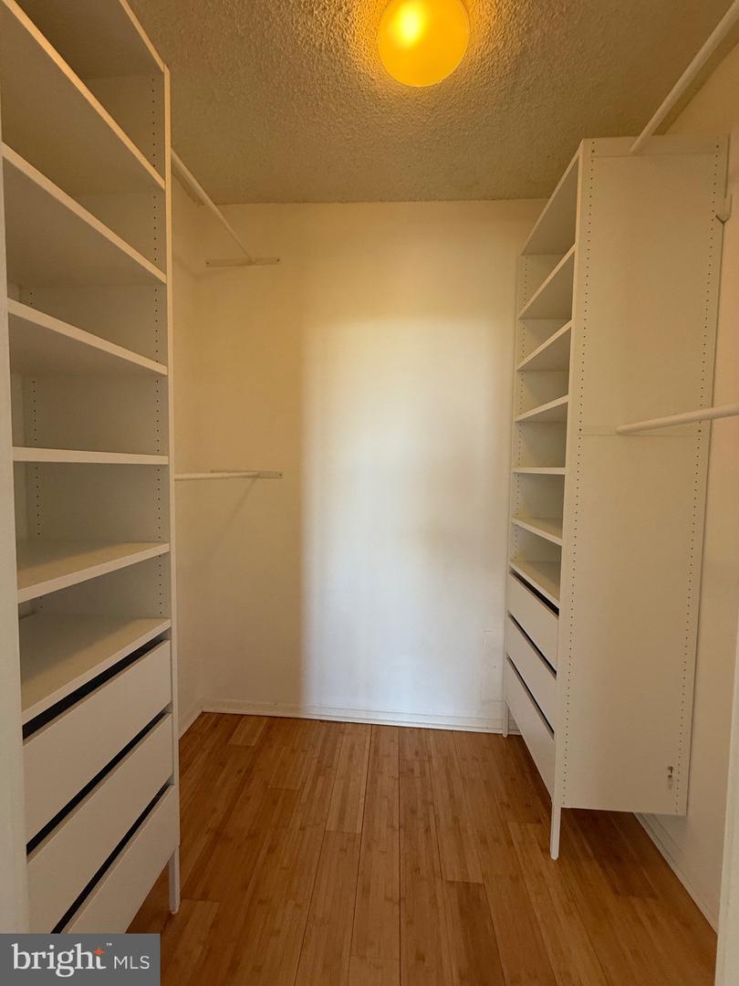 5225 Pooks Hill Rd #708s Property Photo 20