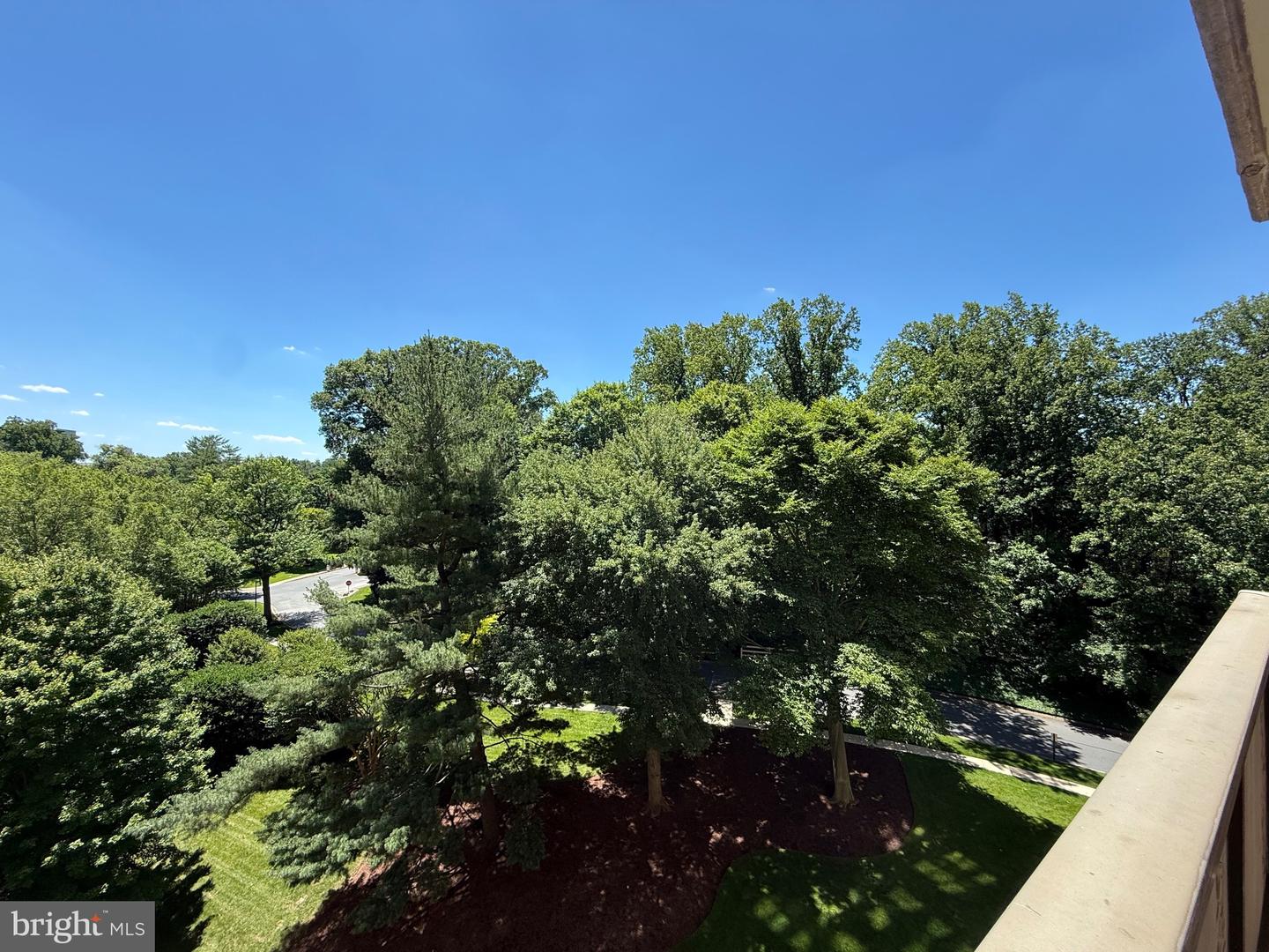 5225 Pooks Hill Rd #708s Property Photo 24