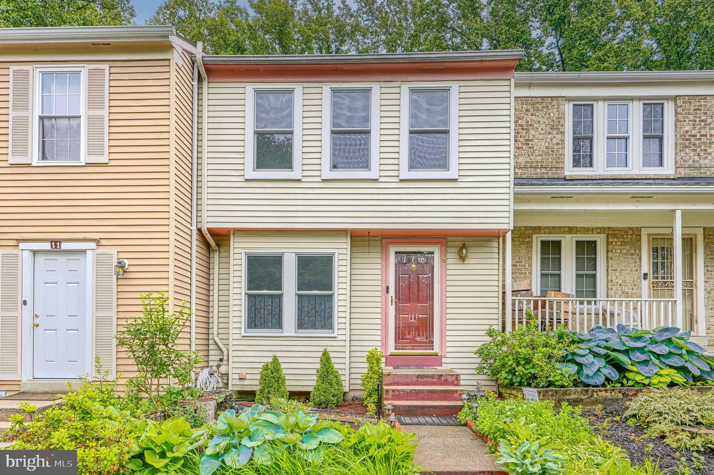 9 LONG GREEN CT