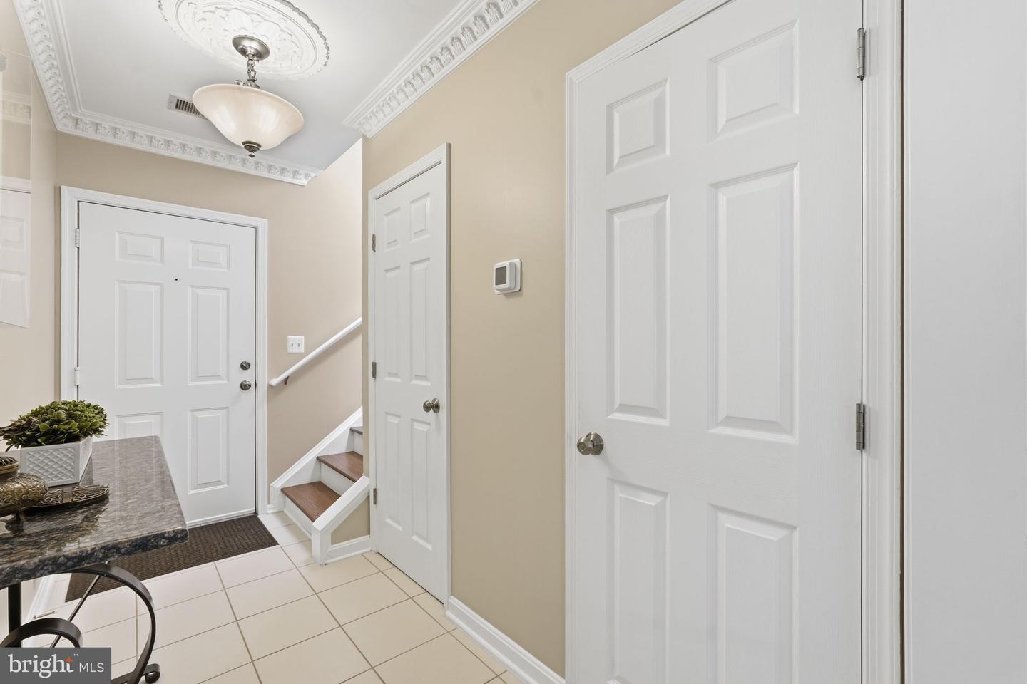 214-d Fallsgrove Blvd #12 Property Photo 7