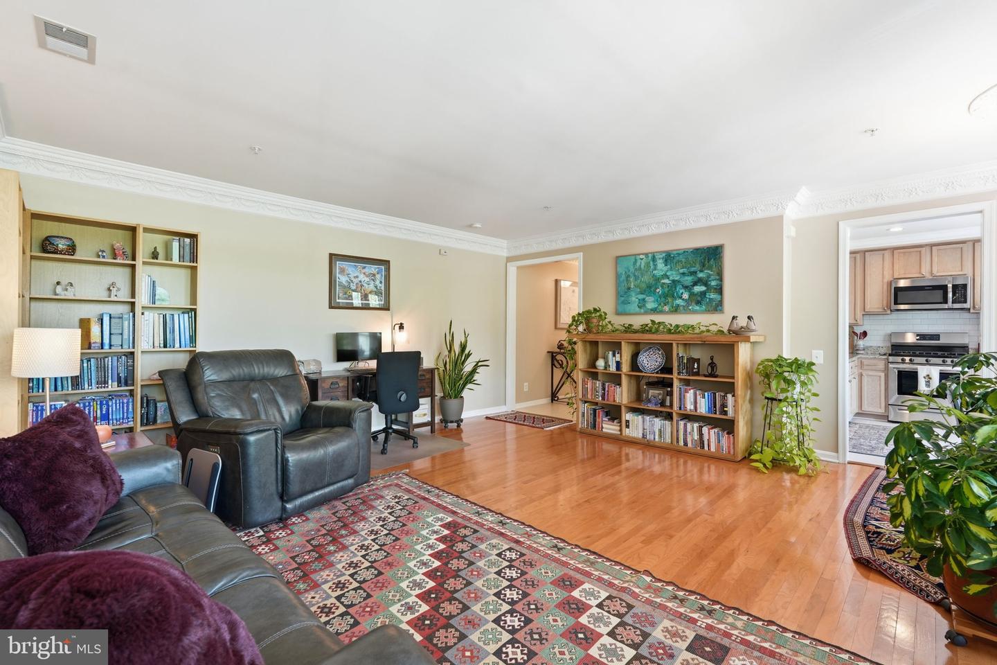 214-d Fallsgrove Blvd #12 Property Photo 15