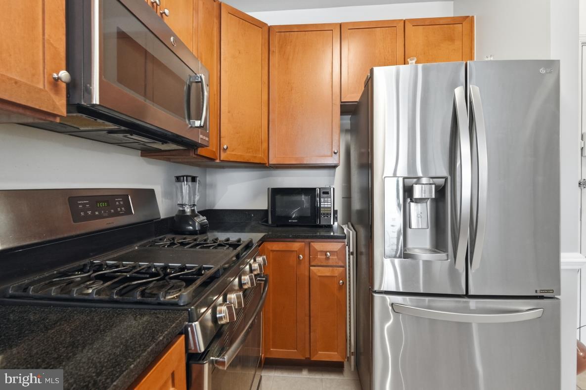 8045 Newell Street #423 Property Photo 18