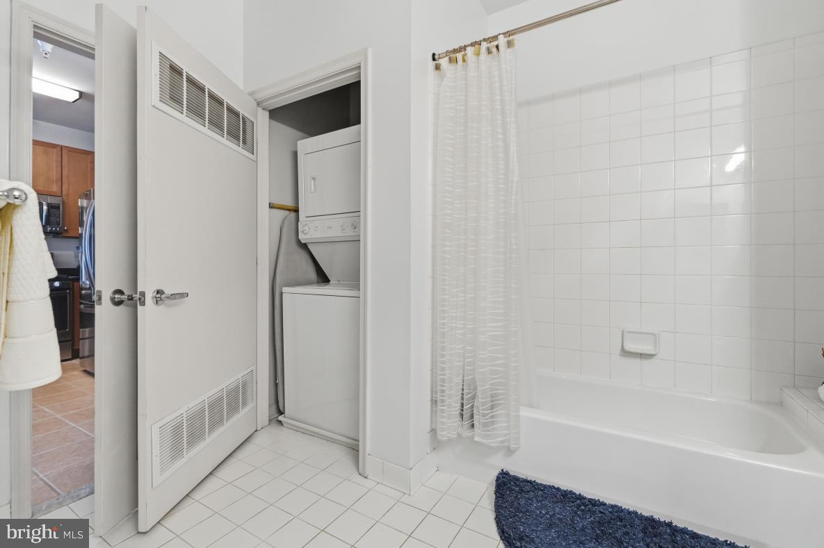8045 Newell Street #423 Property Photo 22