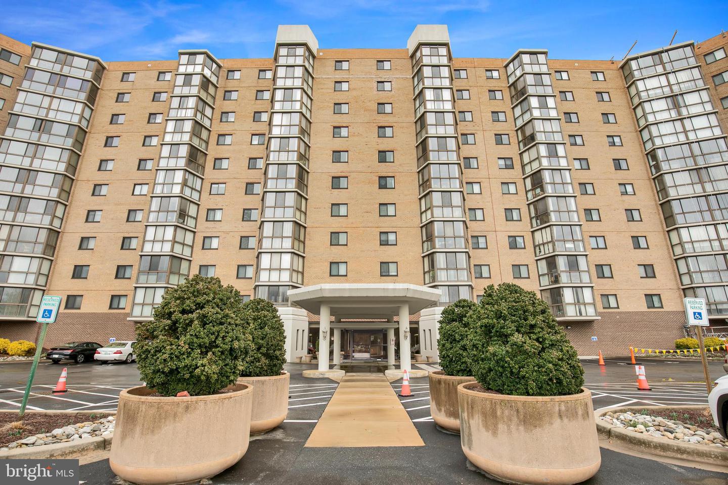 3330 N Leisure World Blvd #5-102 Property Photo 1